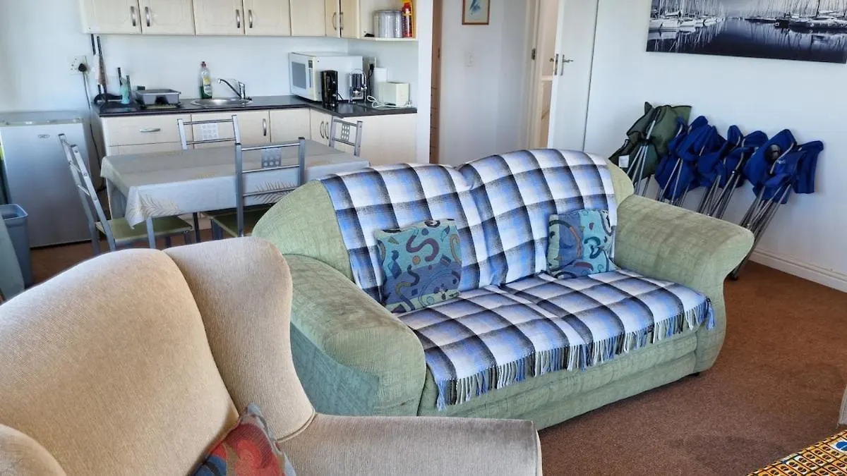 Bargain For 8 Persons Villa Fish Hoek
