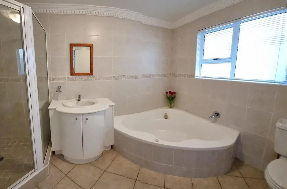 Bargain For 8 Persons Villa Fish Hoek 0*,  South Africa