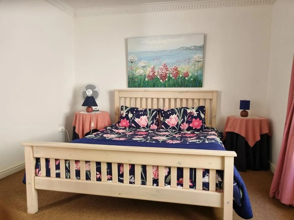 Bargain For 8 Persons Villa Fish Hoek