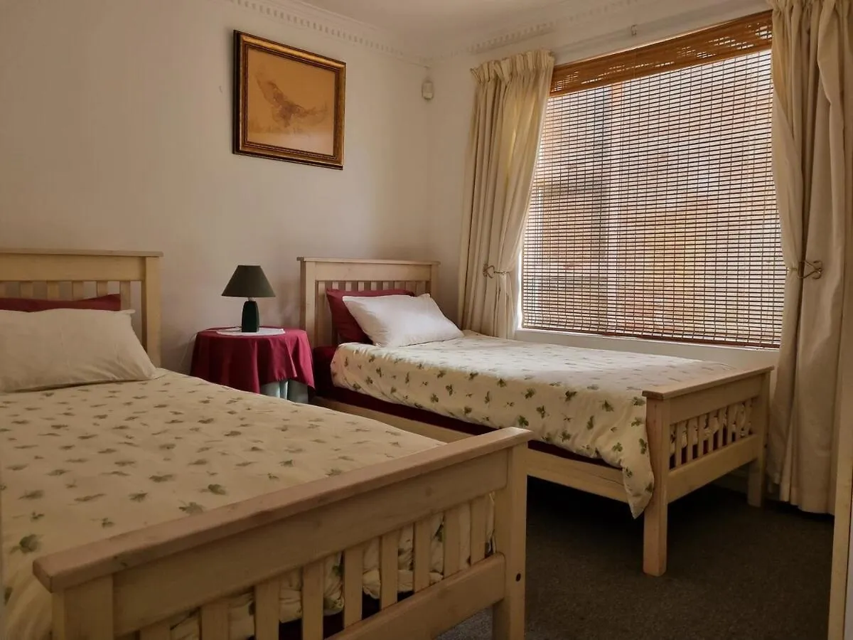 Holiday home Bargain For 8 Persons Villa Fish Hoek